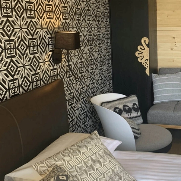 Kinkiet MARBELLA, czarny, 1x40W E14 z dodatkowym źródłem światła