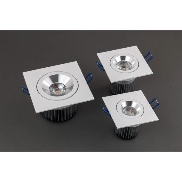 Oprawa wpuszczana BRADI SQ 10W ciepła 3000K szer. 9,8cm