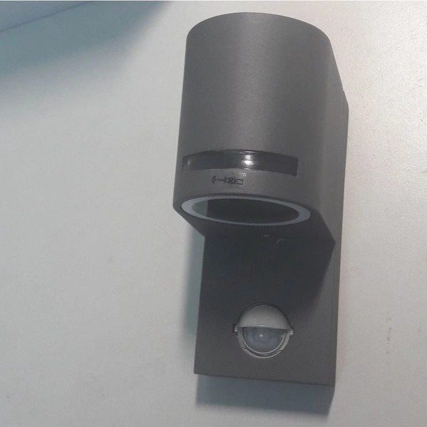 Lampa nad drzwi QUAZAR 13 SZARA z czujnikiem