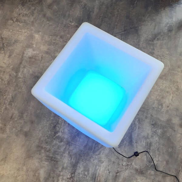 Nowoczesna donica LED z pilotem! wys. 50 cm. IP44 | Biała