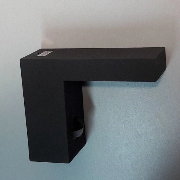 Zewnętrzna lampa LAIA LED z czujnikiem ruchu