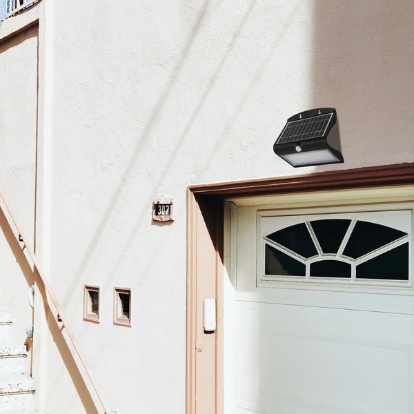 Lampa solarna BUTTERFLY czarna 6,8W barwa neutralna 4000K z czujnikiem ruchu i zmierzchu EKO3881