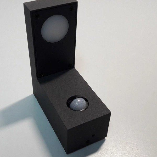 Zewnętrzna lampa LAIA LED z czujnikiem ruchu