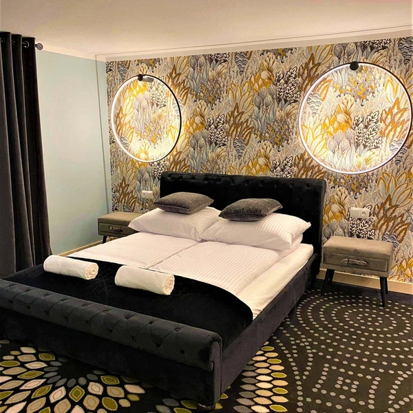 Mirror kinkiet duży czarny CCT