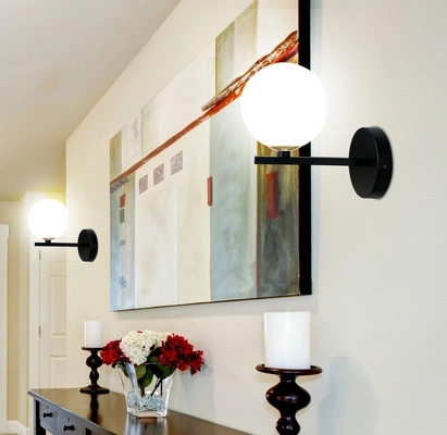 KAMA LAMPA KINKIET CZARNY+ZŁOTY 1X28 G9 KLOSZ BIAŁY