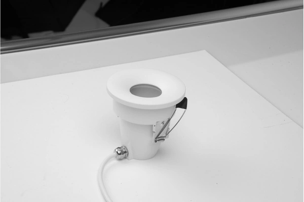 Azzardo ROMOLO R IP65 WH 5389