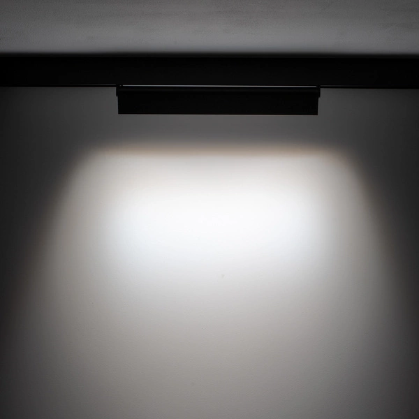 Oprawa liniowa FOCUS OUT LED 39,5cm 15W 4000K do szynoprzewodów magnetycznych LVM | czarny 10645