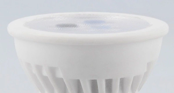 Żarówka LED line® GU11 SMD 170-250V AC 3W 255lm 38° biała zimna 6000K