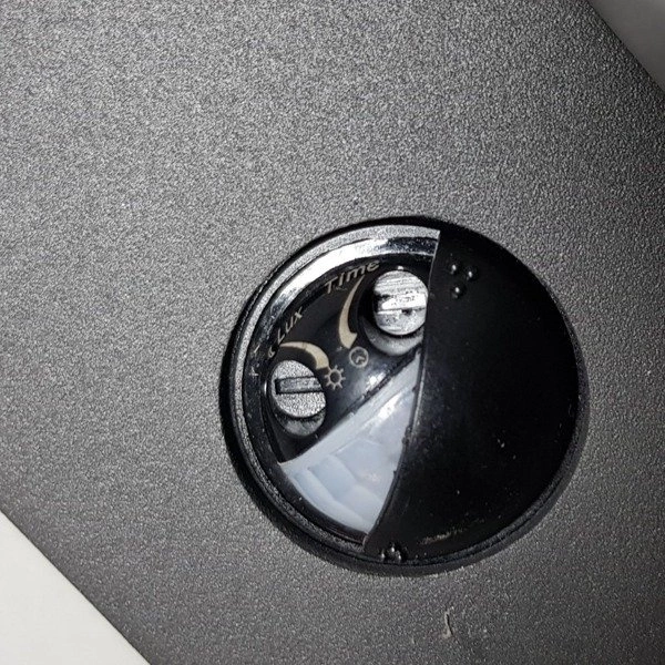 Zewnętrzna lampa LAIA LED z czujnikiem ruchu