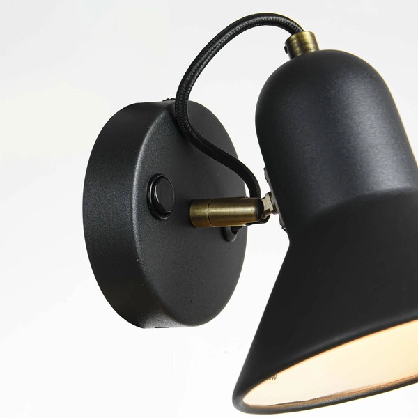 Czarny kinkiet ASTAMA w nowoczesnym stylu