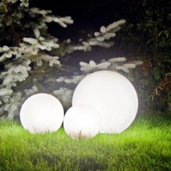 Kula ozdobna do ogrodu szkło akrylowe śr.25 cm ALEKULE G 250 Z | biały