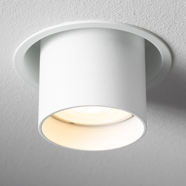 Regulowana lampa punktowa podtynkowa MONO SLIDE śr. 8,3cm GU10 | biały 10795
