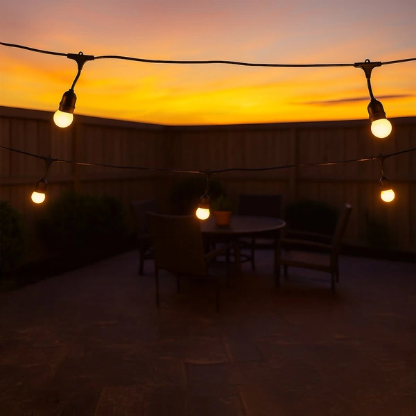 Girlanda zewnętrzna Summer Time 6,6m G45 Mleczna biel 3000K 36V 10xE27 IP44