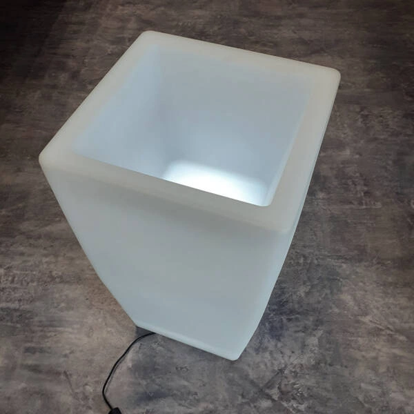 Nowoczesna donica LED z pilotem! wys. 50 cm. IP44 | Biała