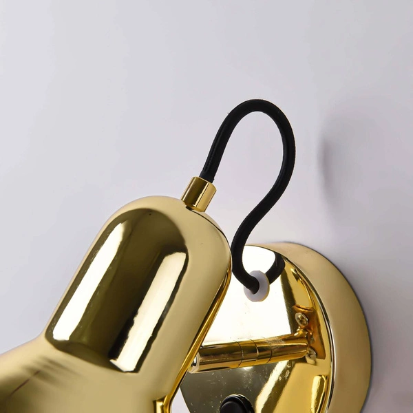 Złoty kinkiet ASTAMA w nowoczesnym stylu