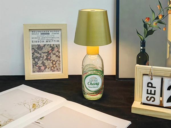 Lampa stołowa TAZA 3,5W 400lm CCT IP54 złota 2x2000mAh 4in1 LITE