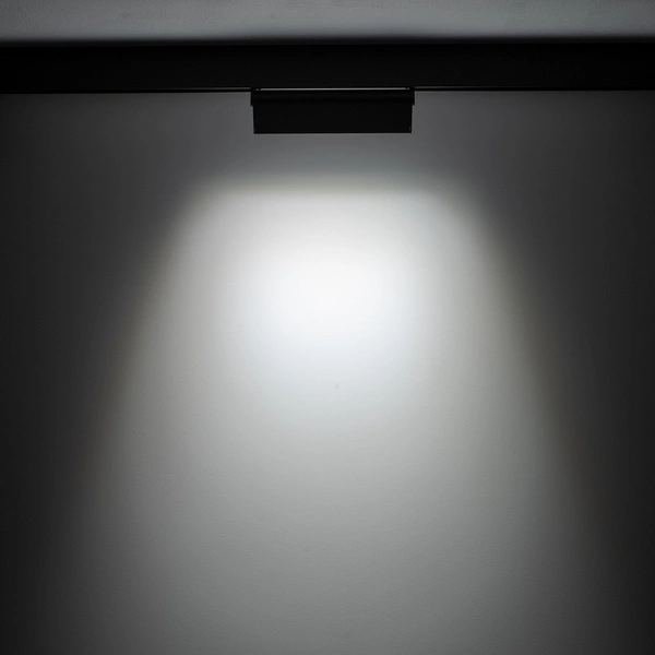 Oprawa do szyny magnegtycznej LVM FOCUS OUT LED 21cm 9W 4000K | czarny 10646